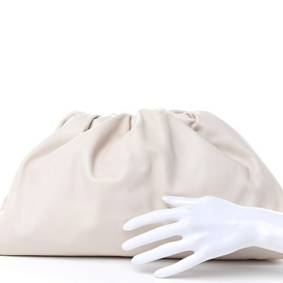 Bottega Veneta The Pouch Oversized Clutch In Mist - Picture 2 of 16